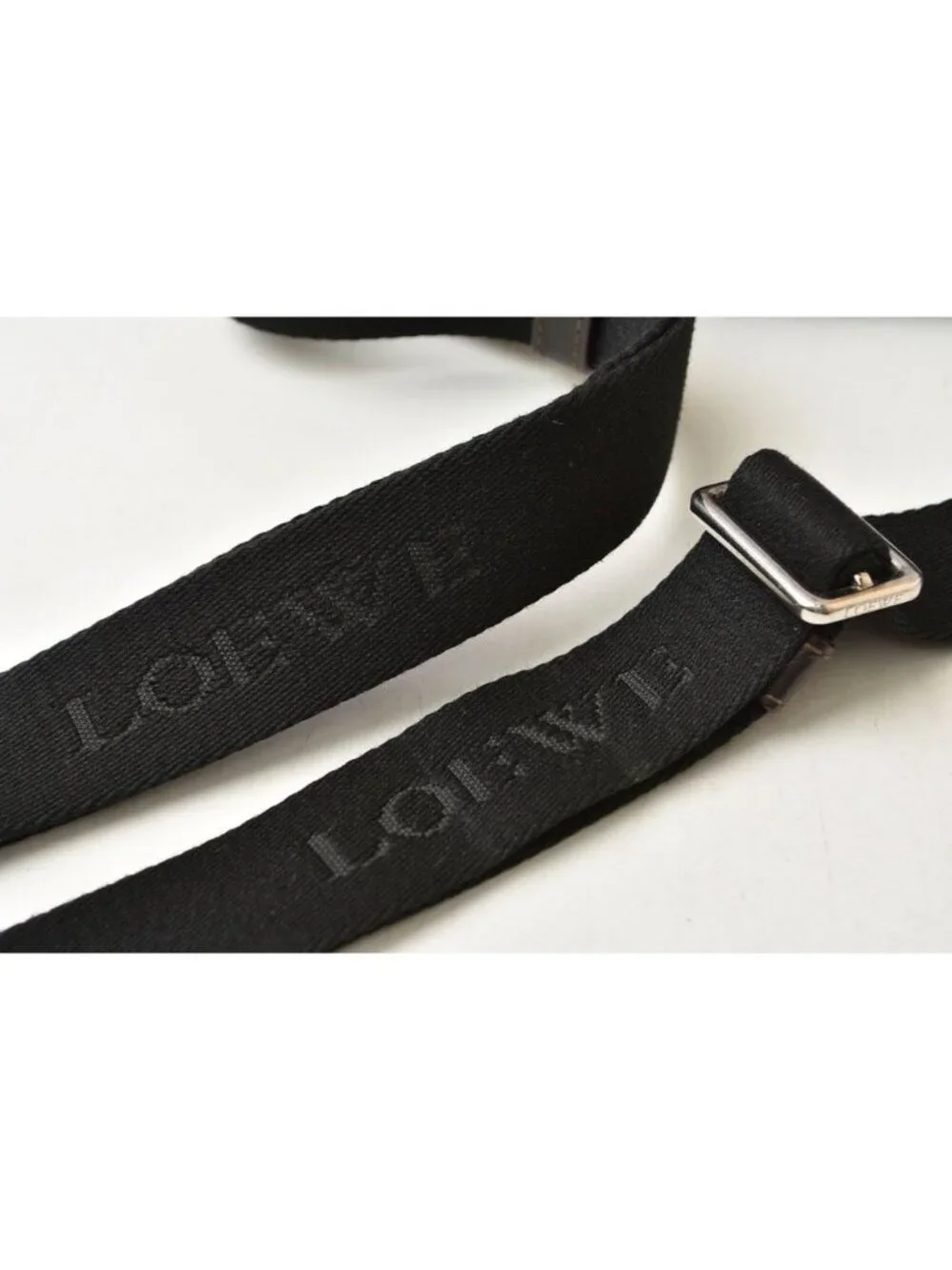 Loewe Shoulder Bag Vintage Leather Dark Brown